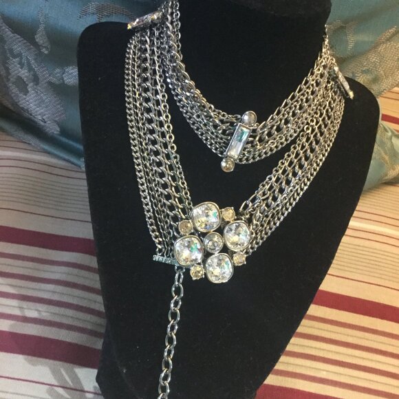CHANEL ICONIC SWAROVSKI CRYSTAL FLOWER AND EMBLLSHD SILVER CHAIN BELT/NECKLACE main image 6